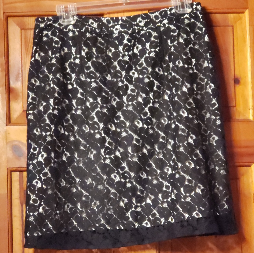 💜3/$10💜NWOT,Pretty black lace skirt